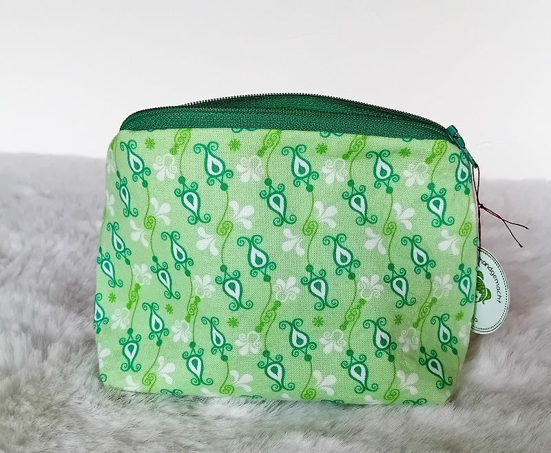 Kosmetiktasche handmade | Ornamente weiss hellgruen