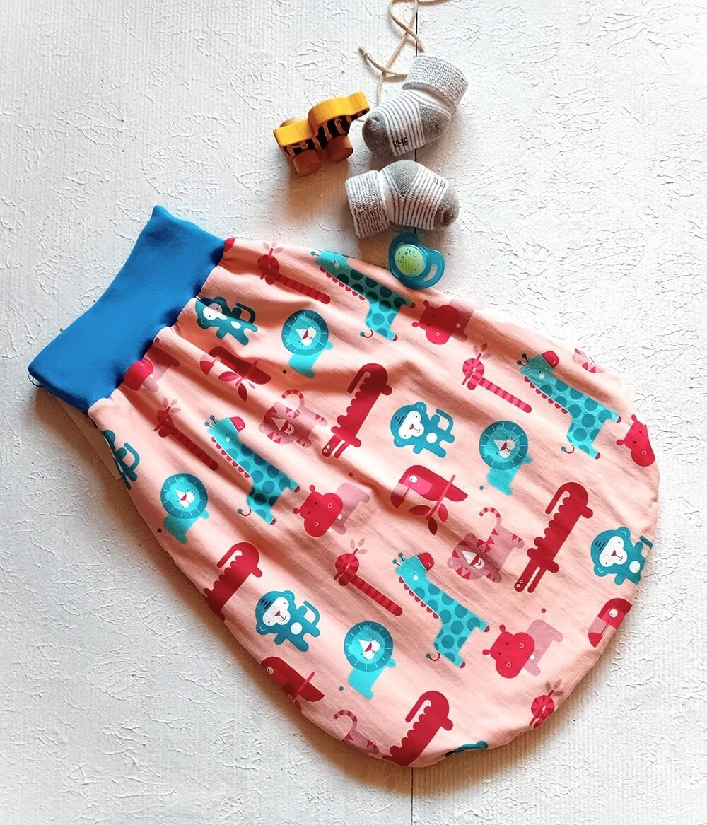 Baby Strampelsack HERZENSTIERE | 0-5 Monate Baby Strampelsack HERZENSTIERE | 0-5 Monate