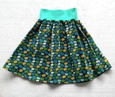 Kinderrock Tellerrock BLUMENSTECKER in Gr. 110/116
