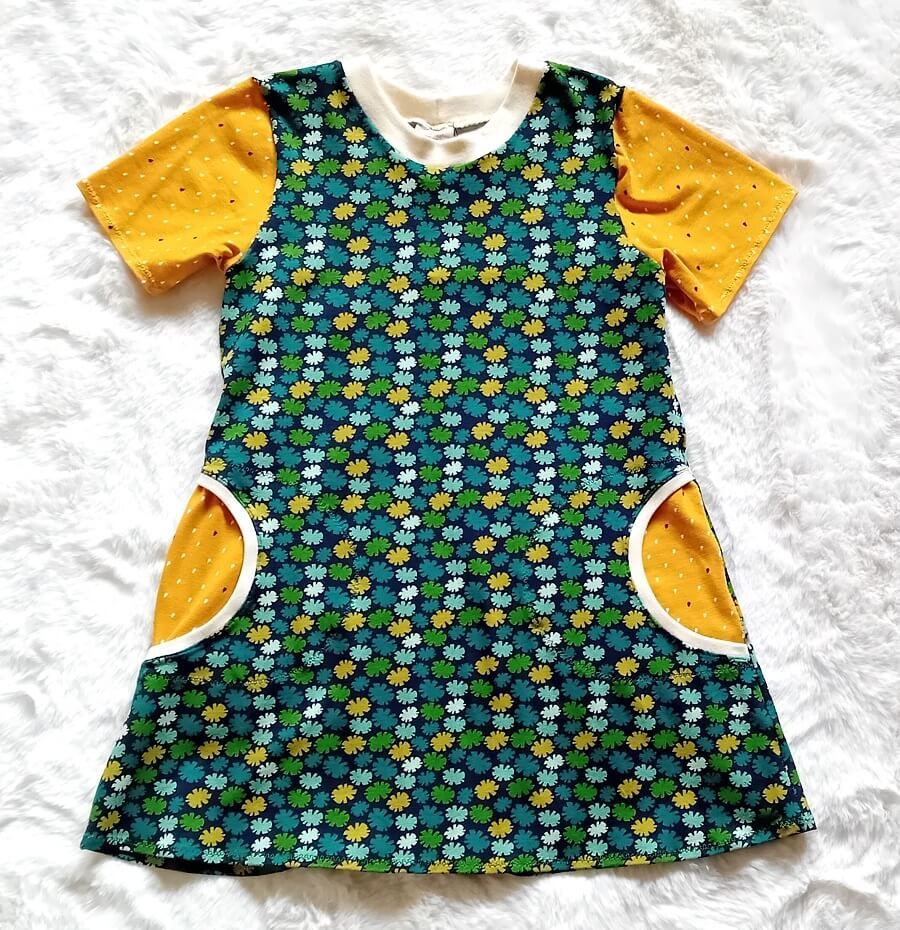 Kinderkleid Sommerkleid BLUMENSTECKER in Gr. 122 Kinderkleid Sommerkleid BLUMENSTECKER in Gr. 122