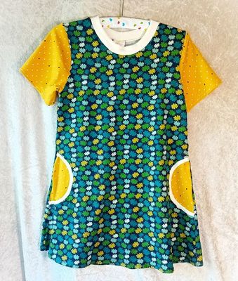 Kinderkleid Sommerkleid BLUMENSTECKER in Gr. 122