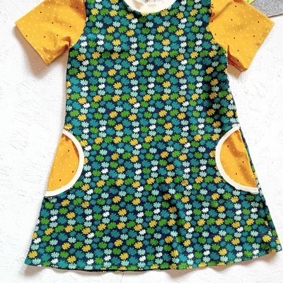 Kinderkleid Sommerkleid BLUMENSTECKER  in Gr. 122