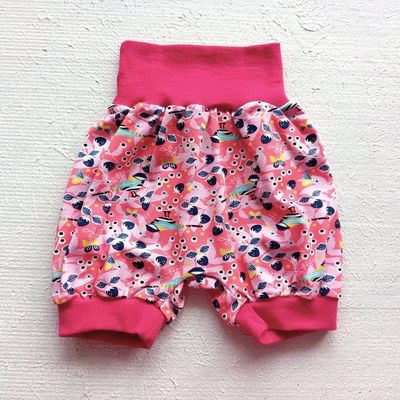 Kindershorts BEEREN in Gr. 80-92 Kindershorts BEEREN in Gr. 80-92