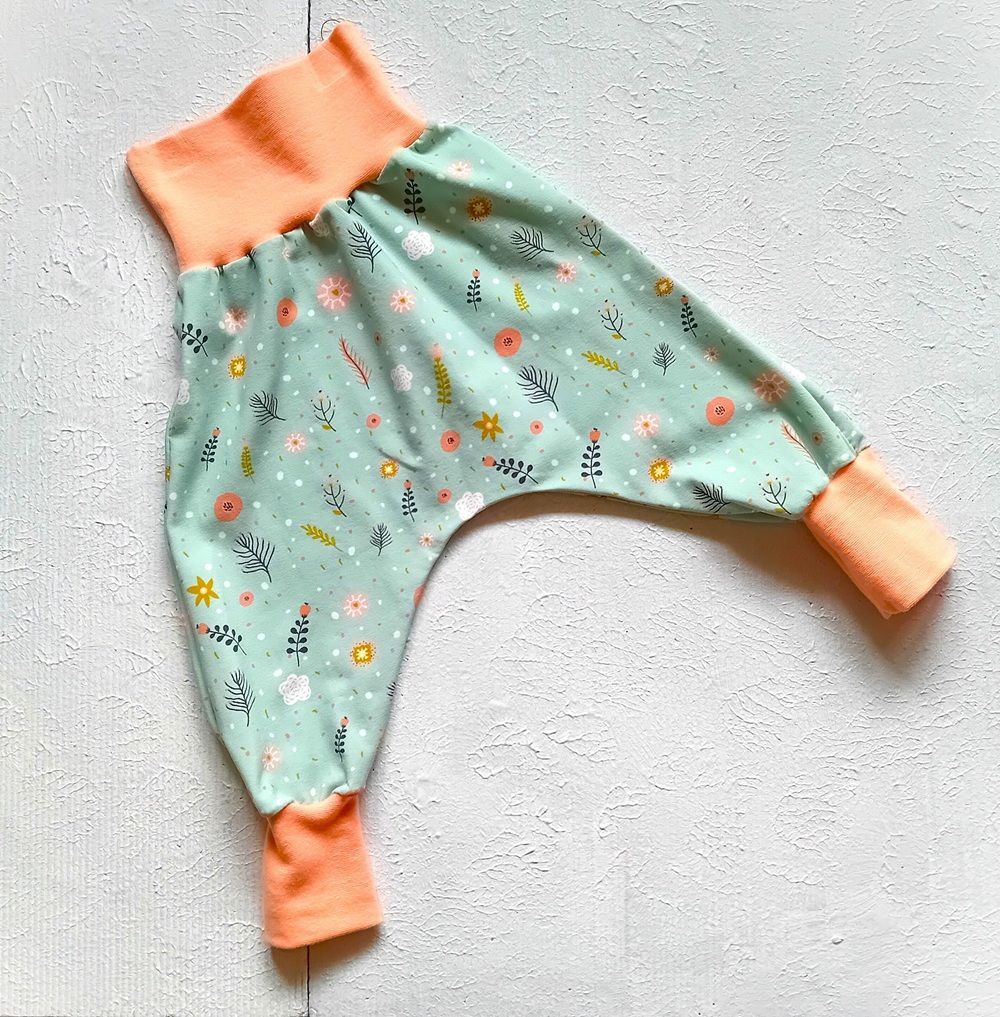 Baby Pumphose FEDERLEICHT in Gr. 74/80