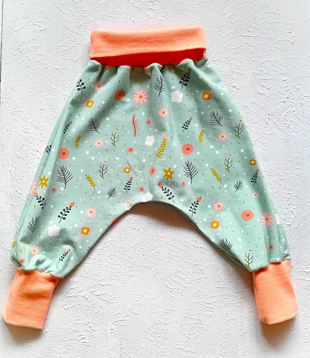 Baby Pumphose FEDERLEICHT in Gr. 74/80