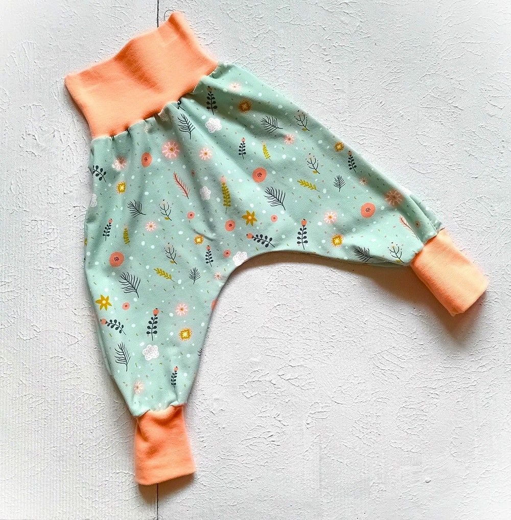 Baby Pumphose FEDERLEICHT in Gr. 74/80