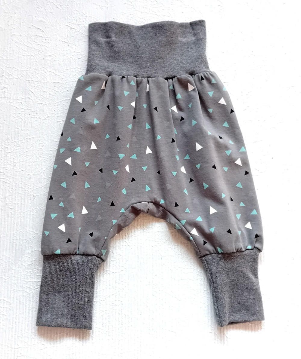 Baby Pumphose DREIECKE in Gr. 62/68