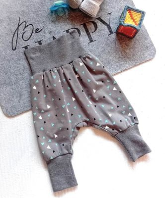 Baby Pumphose DREIECKE in Gr. 62/68