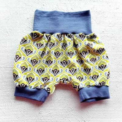 Babyshorts SOMMERWALZER in Gr. 68/74 Babyshorts SOMMERWALZER in Gr. 68/74