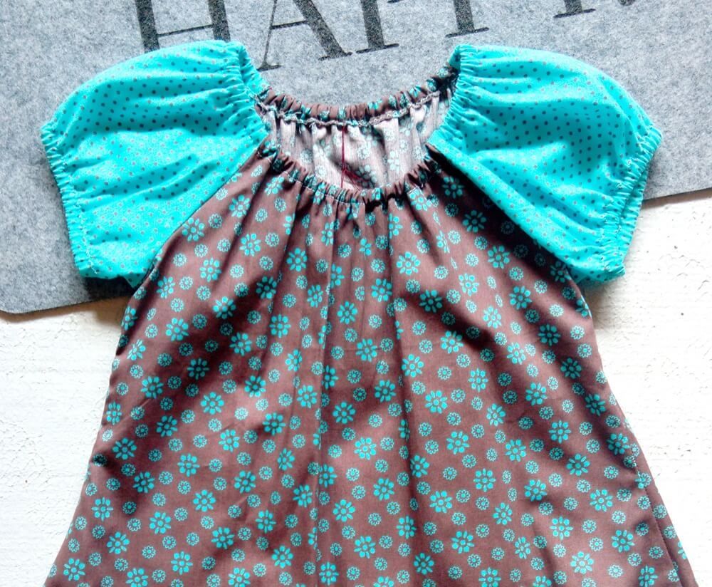 Baby Sommerkleid BLUMEN in Gr. 74/80