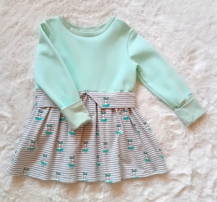 Girly Sweater BALLERINA HASEN in Gr. 104 Girly Sweater BALLERINA HASEN in Gr. 104