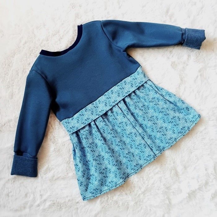 Girly Sweater  BLUMENRANKEN in Gr. 104