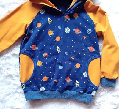 Kapuzenpullover Jungen GALAXY in Gr. 104 und 116