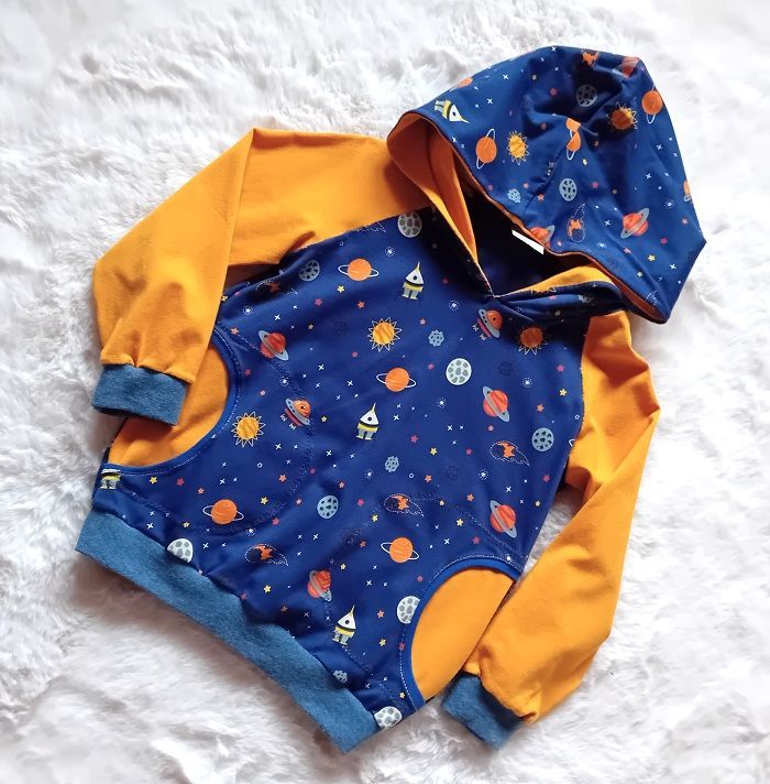 Kapuzenpullover Jungen GALAXY in Gr. 104 und 116