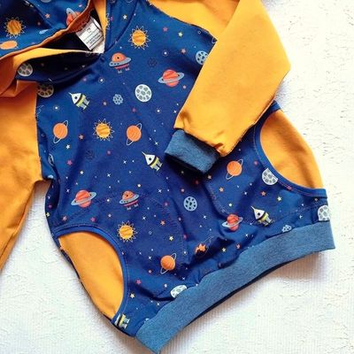 Kapuzenpullover Jungen GALAXY in Gr. 104 und 116
