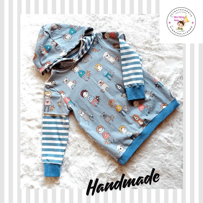 Kapuzenpullover Jungen  HUNDE in Gr. 110/116