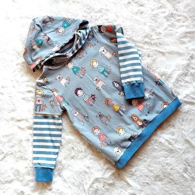 Kapuzenpullover Jungen  HUNDE in Gr. 110/116