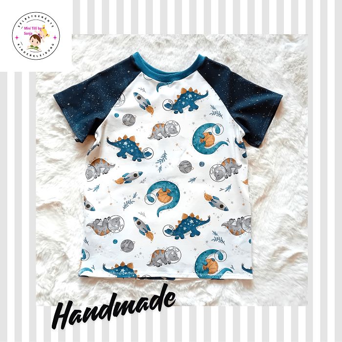 Kinder T-Shirt WELTRAUMDINOS in Gr. 128 und Gr. 134
