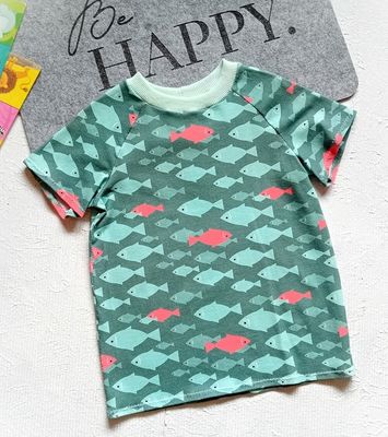 Kinder T-Shirt FISCHE in Gr. 104 und 122 Kinder T-Shirt FISCHE in Gr. 104 und 122