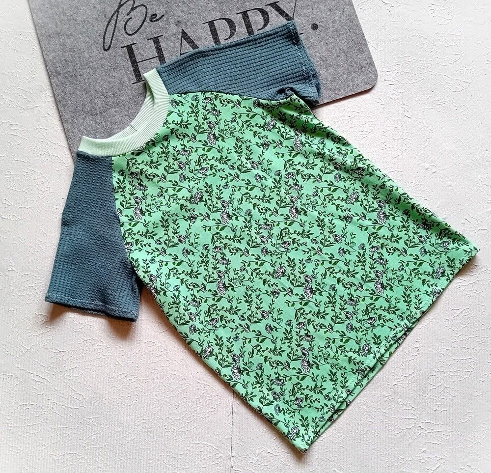Kinder T-Shirt NELKEN in Gr. 128