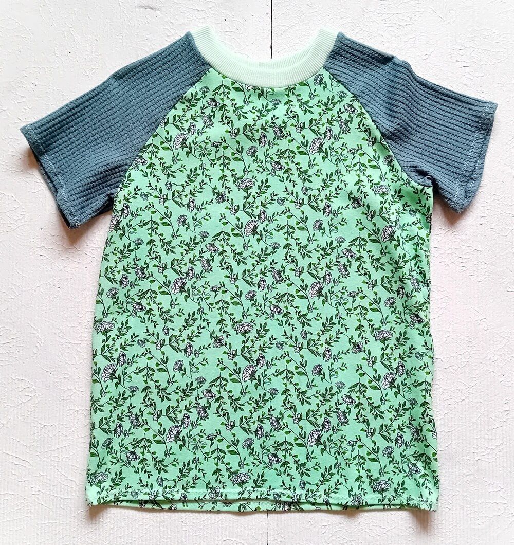 Kinder T-Shirt NELKEN in Gr. 128