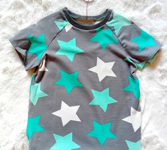 Kinder T-Shirt STERNE in Gr. 98