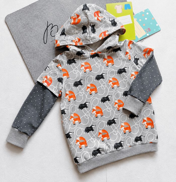 Kapuzenpullover Jungen FUCHS mit DACHS in Gr. 98/104 Kapuzenpullover Jungen FUCHS mit DACHS in Gr. 98/104