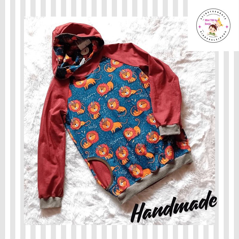 Kapuzenpullover Jungen LION KING in Gr. 134