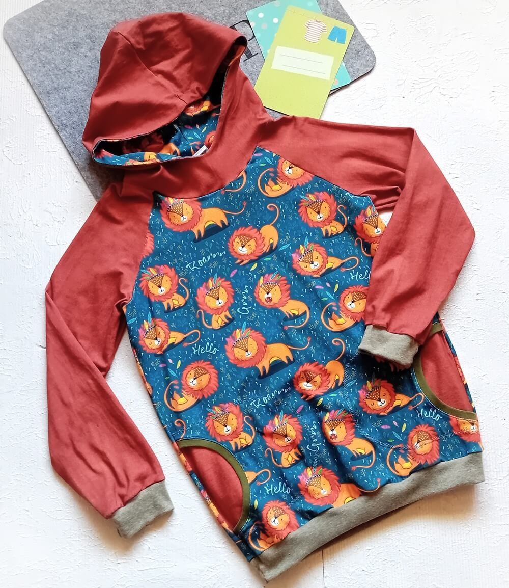 Kapuzenpullover Jungen LION KING in Gr. 134 Kapuzenpullover Jungen LION KING in Gr. 134