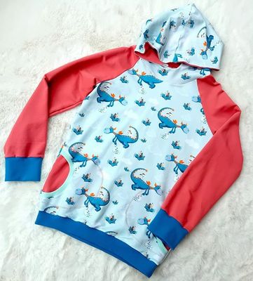 Kapuzenpullover Kinder Hoodie DRACHENAUSFLUG in Gr. 134