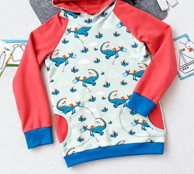 Kapuzenpullover Kinder Hoodie DRACHENAUSFLUG in Gr. 134