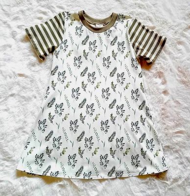 Kinderkleid Sommerkleid EUKALYPTUS in Gr. 134 Kinderkleid Sommerkleid EUKALYPTUS in Gr. 134