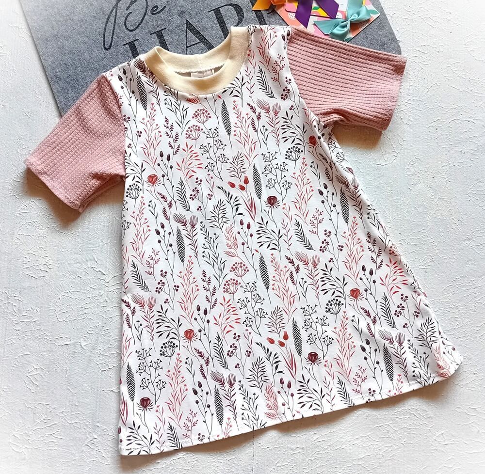 Kinderkleid Sommerkleid BLUMENZWEIGE in Gr. 98 Kinderkleid Sommerkleid BLUMENZWEIGE in Gr. 98