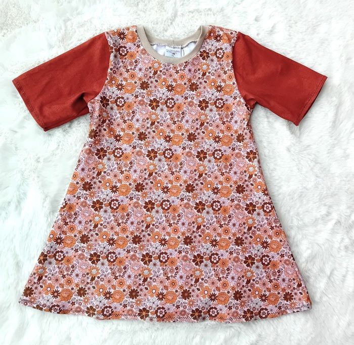 Kinderkleid Sommerkleid BLUMIG in Gr. 116 Kinderkleid Sommerkleid BLUMIG in Gr. 116
