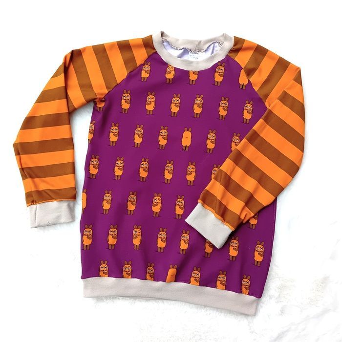 Kinderpullover langarm DIE MAUS beere in Gr. 128