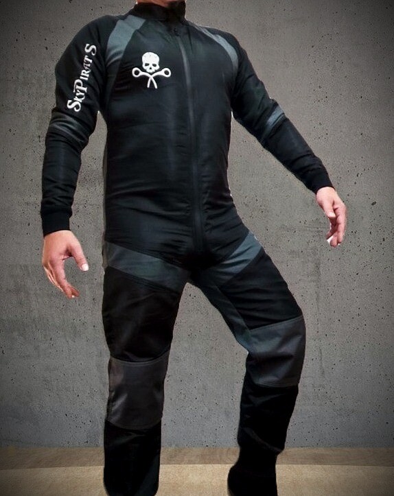 SkyPirat&#39;S Fly Suite a medida + guantes Envio INCLUIDO