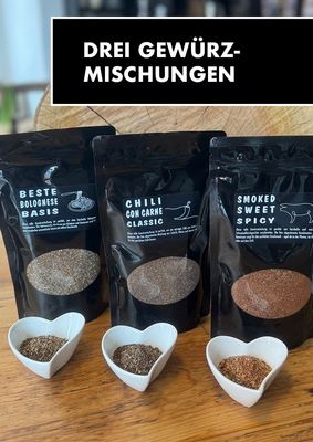 Drei Gewuerzmischungen im Set