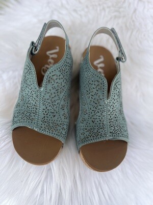 Free Fly Turquoise Wedges
