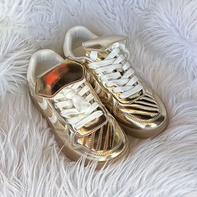 Milan Gold Sneaker