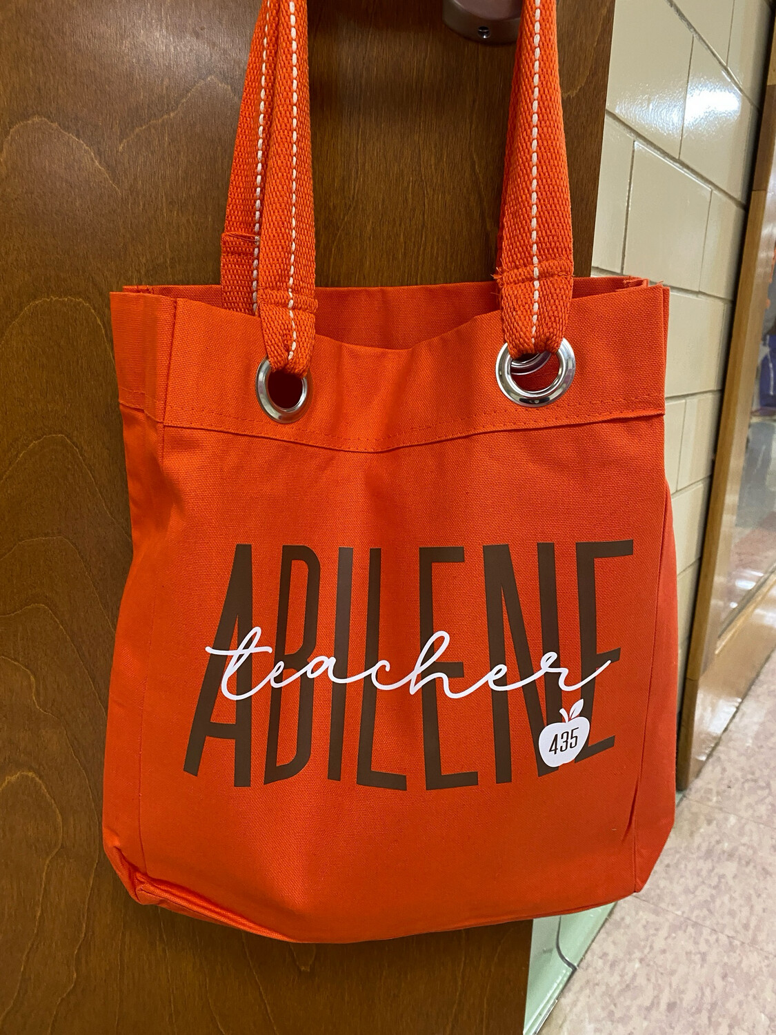 ORANGE USD 435 Bag - teacher can be changed