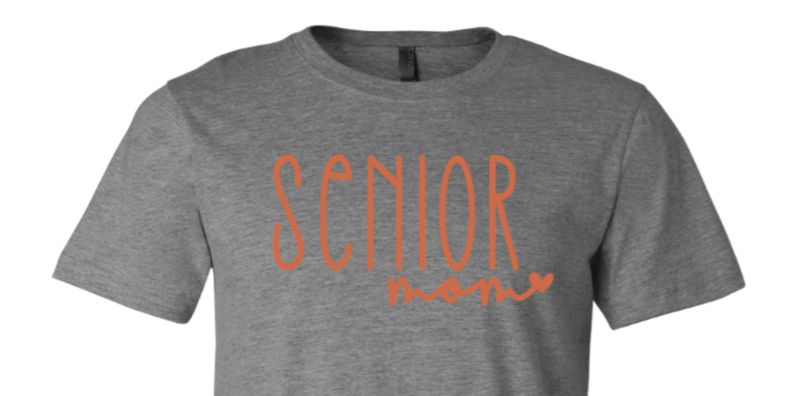 SENIOR SKINNY FONT MOM