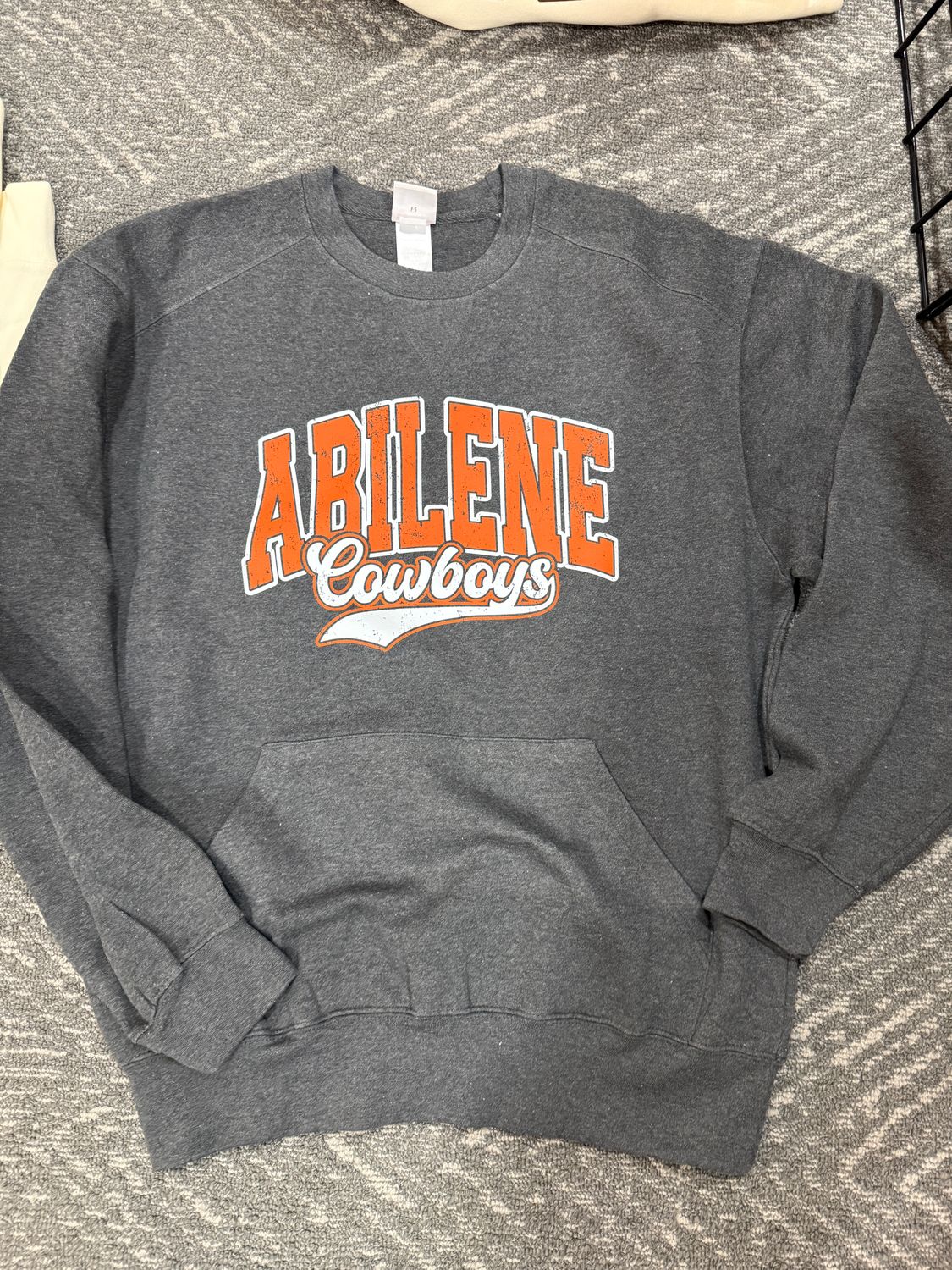 BADGER POCKET SWEATSHIRT MEDIUM LAST ONE