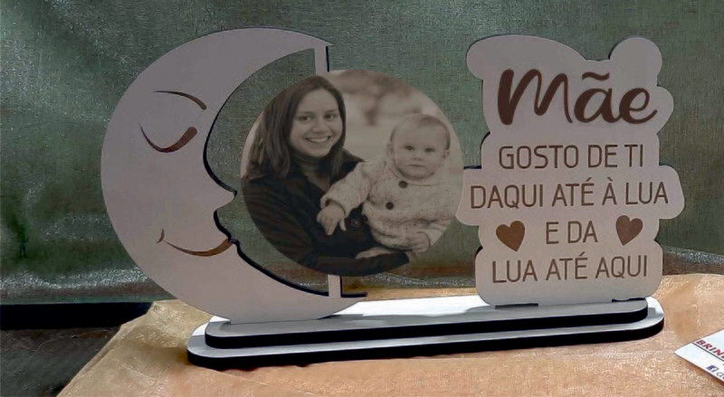 Moldura lua com foto