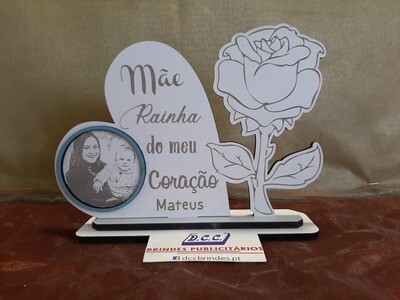 moldura rosa com coração