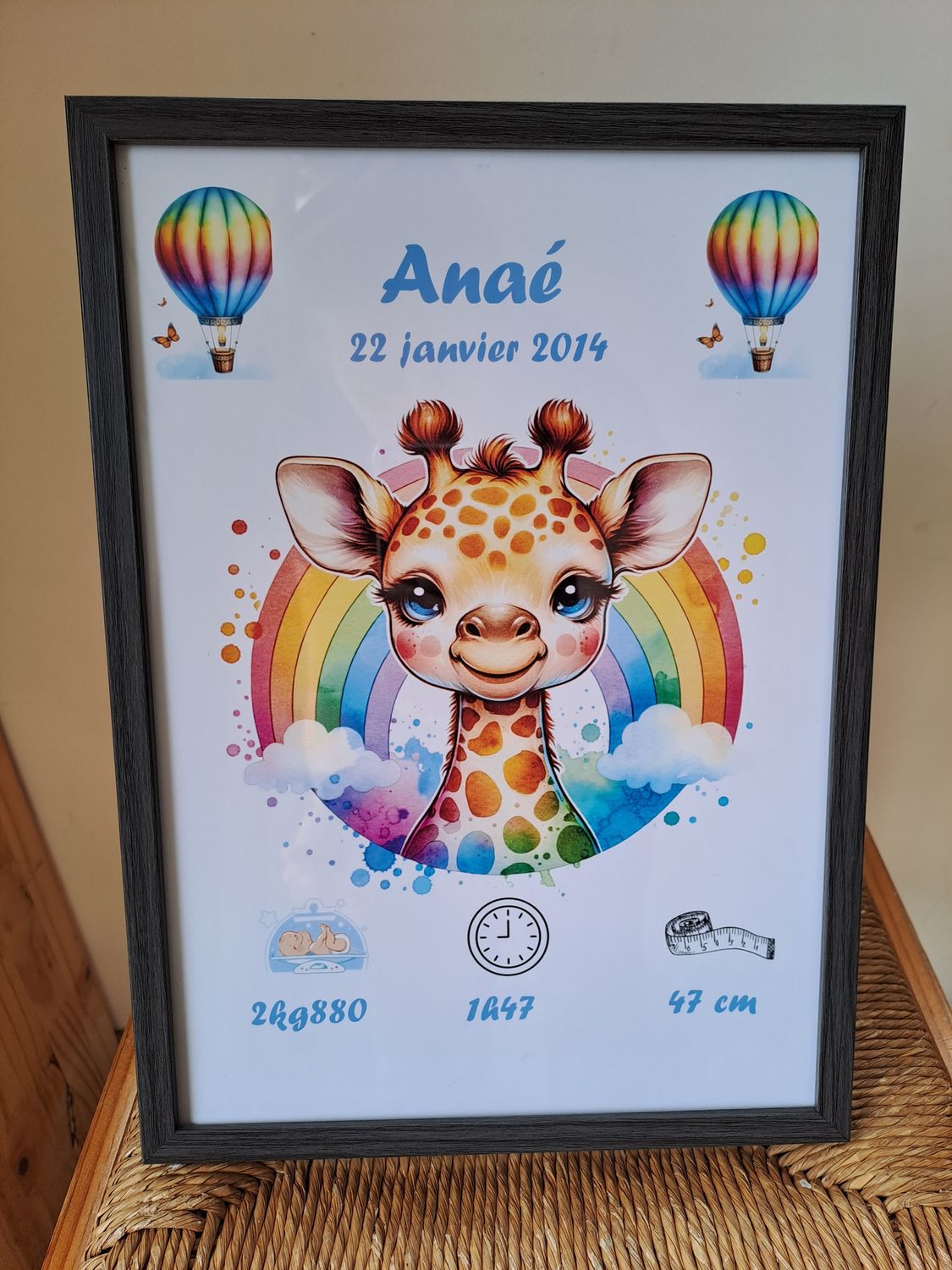 Cadre naissance personnalisée girafe arc en ciel 