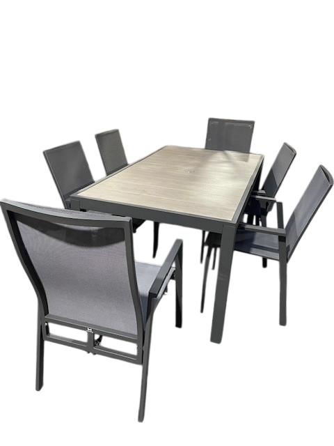 Alicante Rectangle 6 Seater plus a free cover