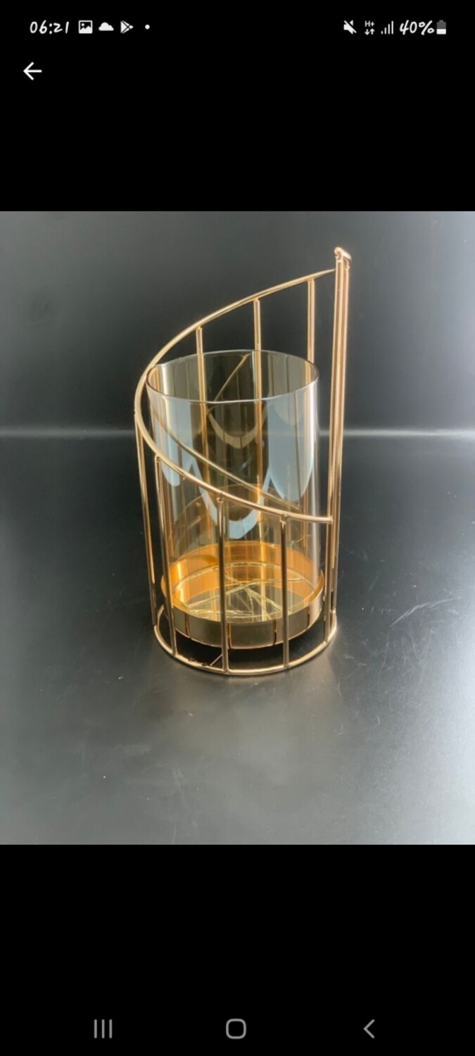 GOLD CANDLE HOLDER 