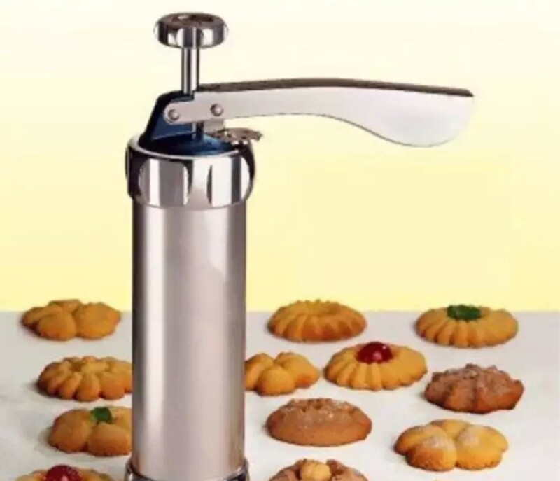 BISCUIT MAKER