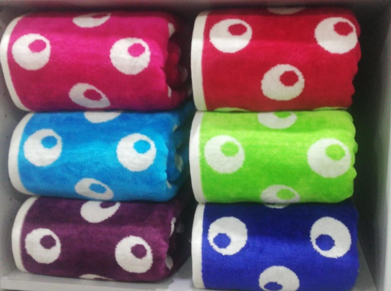 LUXURY BEACH TOWELS 