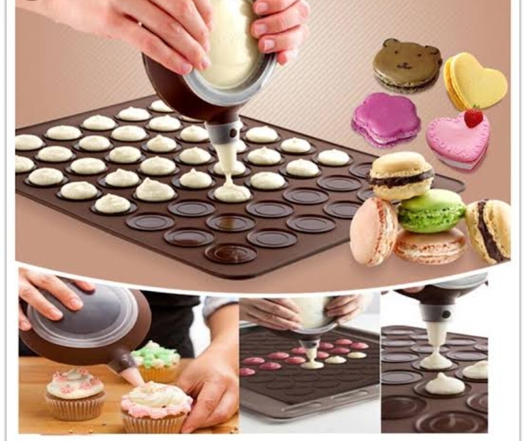 MACAROON DECOR SET